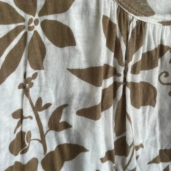 CLEARANCE! Women’s Talbots Tshirt Brown‎ White Floral Size M Medium EUC - Picture 2 of 4